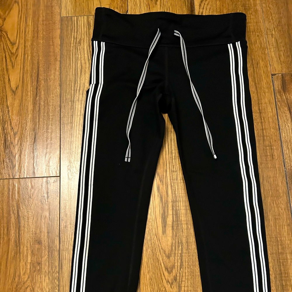 Gap Fit exercise pants, ankle length